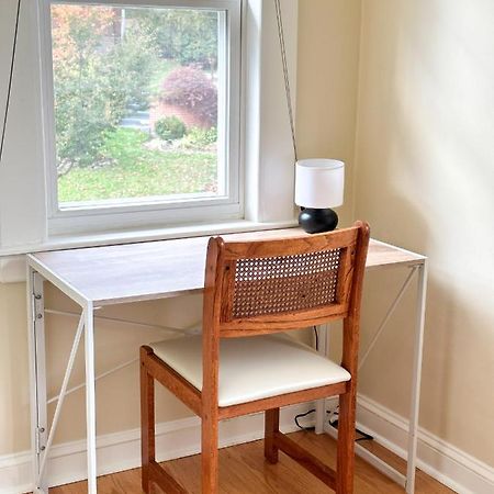 Vila 7 Mins Drive To Yale, Large Fenced Yard New Haven Exteriér fotografie