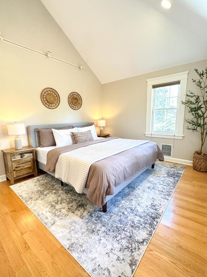 Vila 7 Mins Drive To Yale, Large Fenced Yard New Haven Exteriér fotografie