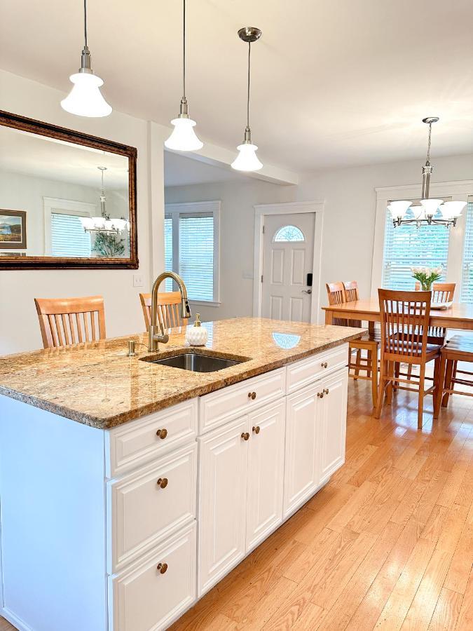 Vila 7 Mins Drive To Yale, Large Fenced Yard New Haven Exteriér fotografie