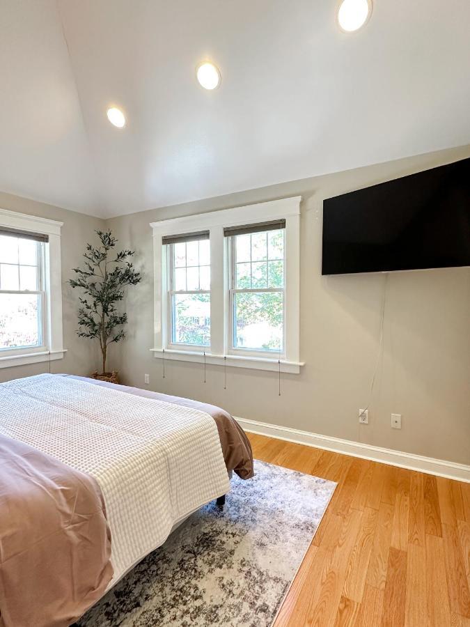 Vila 7 Mins Drive To Yale, Large Fenced Yard New Haven Exteriér fotografie